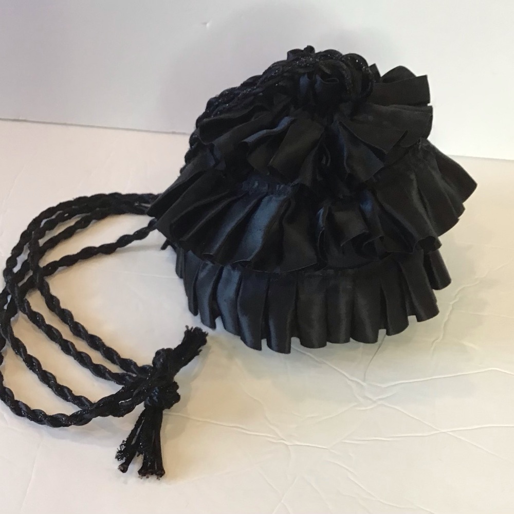 Black Ruffled Fabric Bucket Shoulder Bag